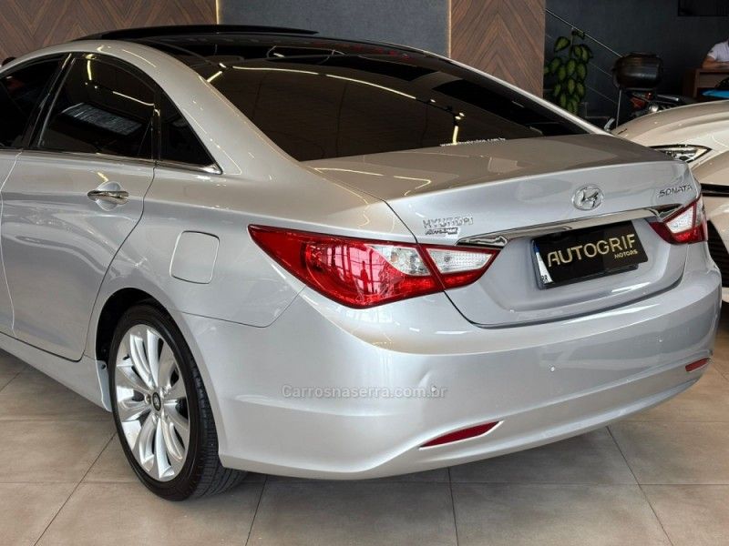 HYUNDAI SONATA 2.4 MPFI V4 16V 182CV 2013/2014 AUTOGRIF MOTORS CAMPO BOM / Carros no Vale