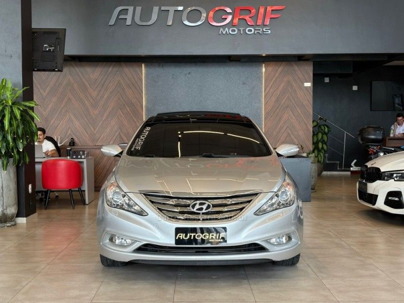 HYUNDAI SONATA 2.4 MPFI V4 16V 182CV 2013/2014 AUTOGRIF MOTORS CAMPO BOM / Carros no Vale