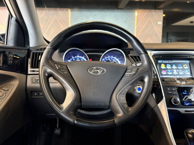 HYUNDAI SONATA 2.4 MPFI V4 16V 182CV 2013/2014 AUTOGRIF MOTORS CAMPO BOM / Carros no Vale