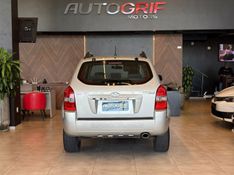 HYUNDAI TUCSON 2.0 MPFI GLS 16V 143CV 2WD 2013/2013 AUTOGRIF MOTORS CAMPO BOM / Carros no Vale