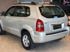 HYUNDAI TUCSON 2.0 MPFI GLS 16V 143CV 2WD 2013/2013 AUTOGRIF MOTORS CAMPO BOM / Carros no Vale