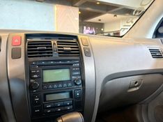 HYUNDAI TUCSON 2.0 MPFI GLS 16V 143CV 2WD 2013/2013 AUTOGRIF MOTORS CAMPO BOM / Carros no Vale