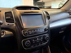 KIA SORENTO 3.5 S.658 V6 4X4 24V 2014/2014 AUTOGRIF MOTORS CAMPO BOM / Carros no Vale