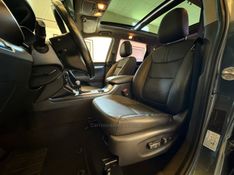 KIA SORENTO 3.5 S.658 V6 4X4 24V 2014/2014 AUTOGRIF MOTORS CAMPO BOM / Carros no Vale