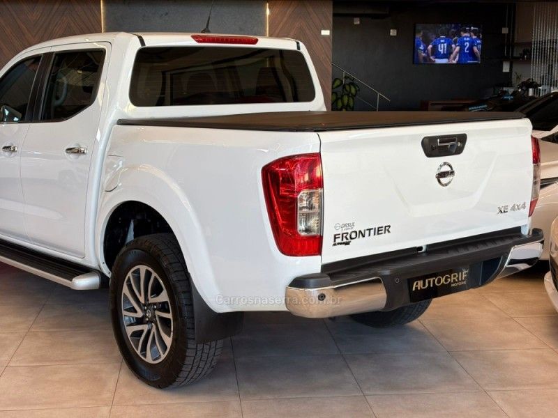 NISSAN FRONTIER 2.3 XE 4X4 CD BI TURBO 2021/2021 AUTOGRIF MOTORS CAMPO BOM / Carros no Vale
