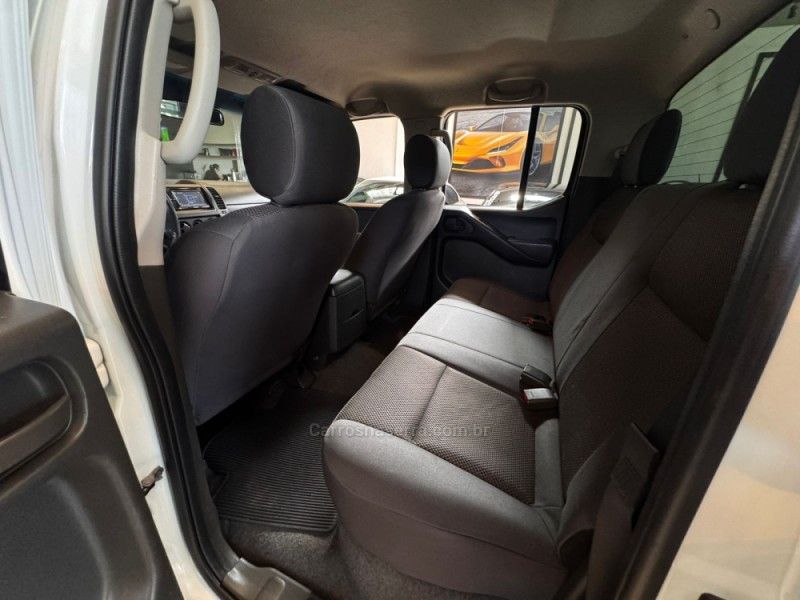 NISSAN FRONTIER 2.5 XE 4X4 CD TURBO ELETRONIC 2013/2013 AUTOGRIF MOTORS CAMPO BOM / Carros no Vale