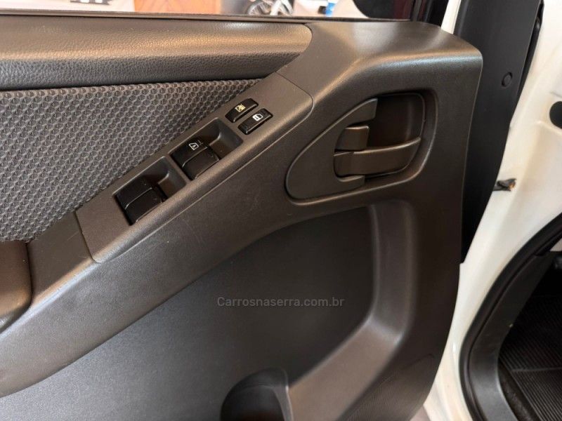NISSAN FRONTIER 2.5 XE 4X4 CD TURBO ELETRONIC 2013/2013 AUTOGRIF MOTORS CAMPO BOM / Carros no Vale