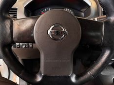 NISSAN FRONTIER 2.5 XE 4X4 CD TURBO ELETRONIC 2013/2013 AUTOGRIF MOTORS CAMPO BOM / Carros no Vale