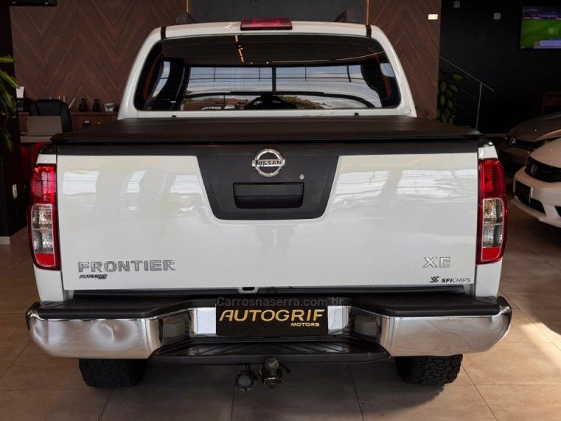 NISSAN FRONTIER 2.5 XE 4X4 CD TURBO ELETRONIC 2013/2013 AUTOGRIF MOTORS CAMPO BOM / Carros no Vale