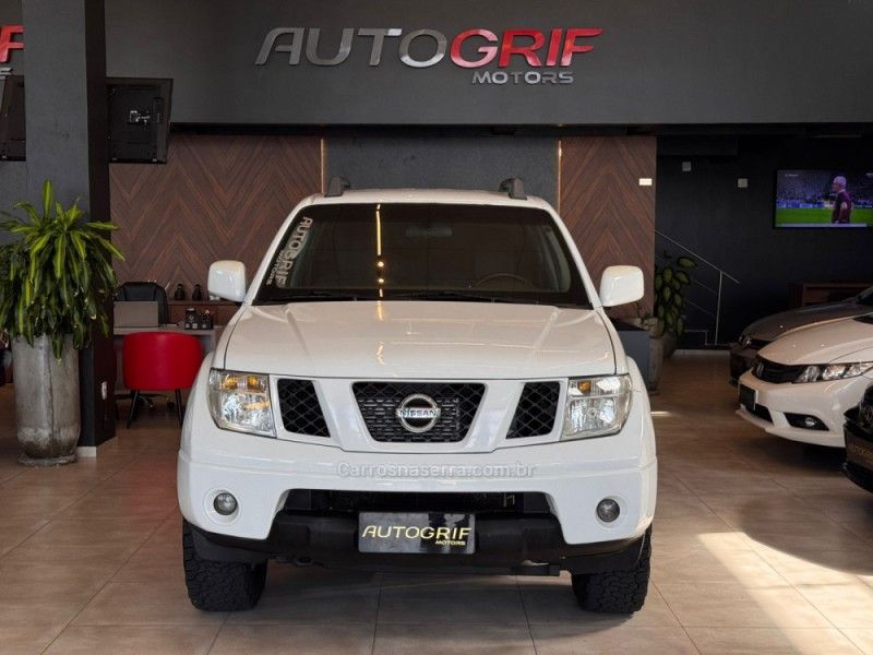 NISSAN FRONTIER 2.5 XE 4X4 CD TURBO ELETRONIC 2013/2013 AUTOGRIF MOTORS CAMPO BOM / Carros no Vale