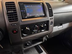 NISSAN FRONTIER 2.5 XE 4X4 CD TURBO ELETRONIC 2013/2013 AUTOGRIF MOTORS CAMPO BOM / Carros no Vale