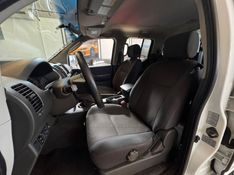 NISSAN FRONTIER 2.5 XE 4X4 CD TURBO ELETRONIC 2013/2013 AUTOGRIF MOTORS CAMPO BOM / Carros no Vale