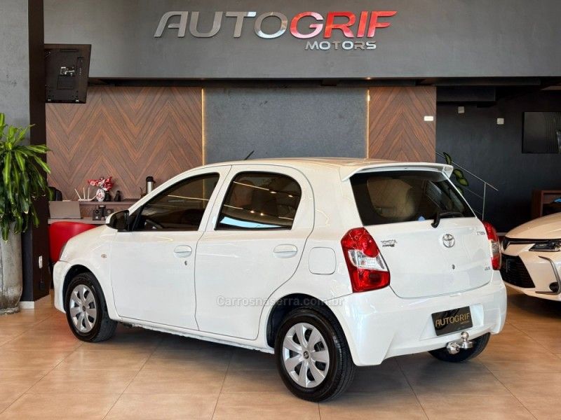 TOYOTA ETIOS 1.3 X 16V 2015/2015 AUTOGRIF MOTORS CAMPO BOM / Carros no Vale