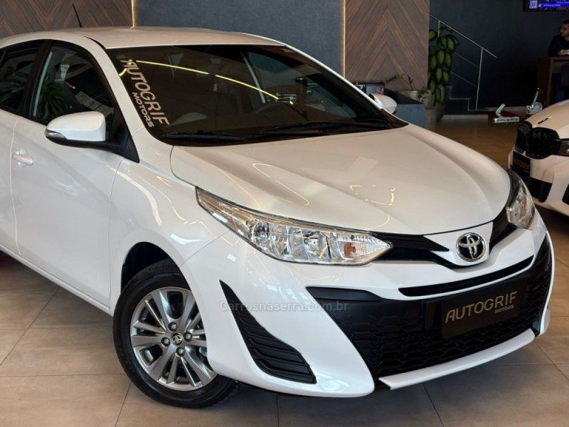 TOYOTA YARIS 1.5 XS CONNECT 16V 2020/2021 AUTOGRIF MOTORS CAMPO BOM / Carros no Vale