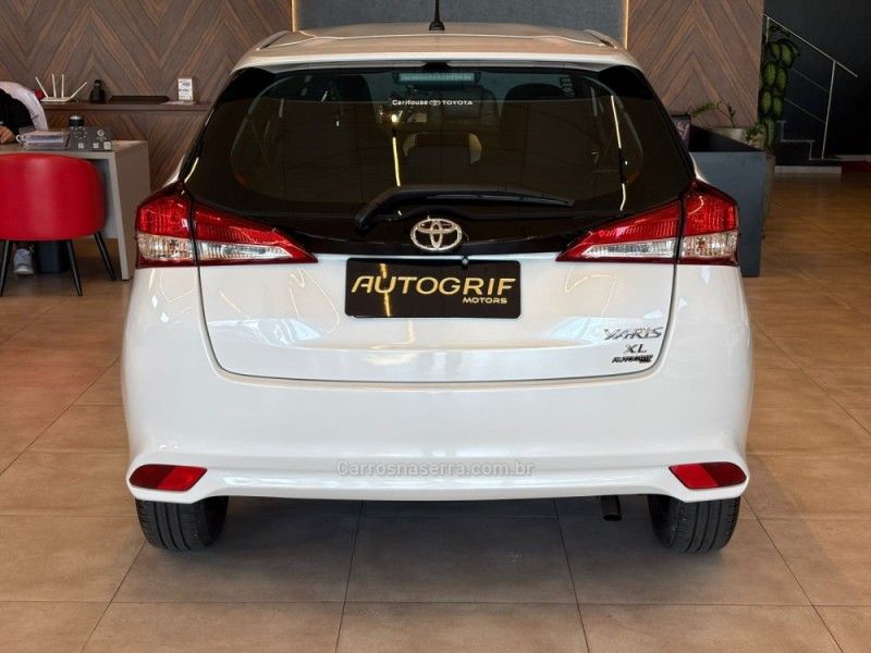 TOYOTA YARIS 1.5 XS CONNECT 16V 2020/2021 AUTOGRIF MOTORS CAMPO BOM / Carros no Vale