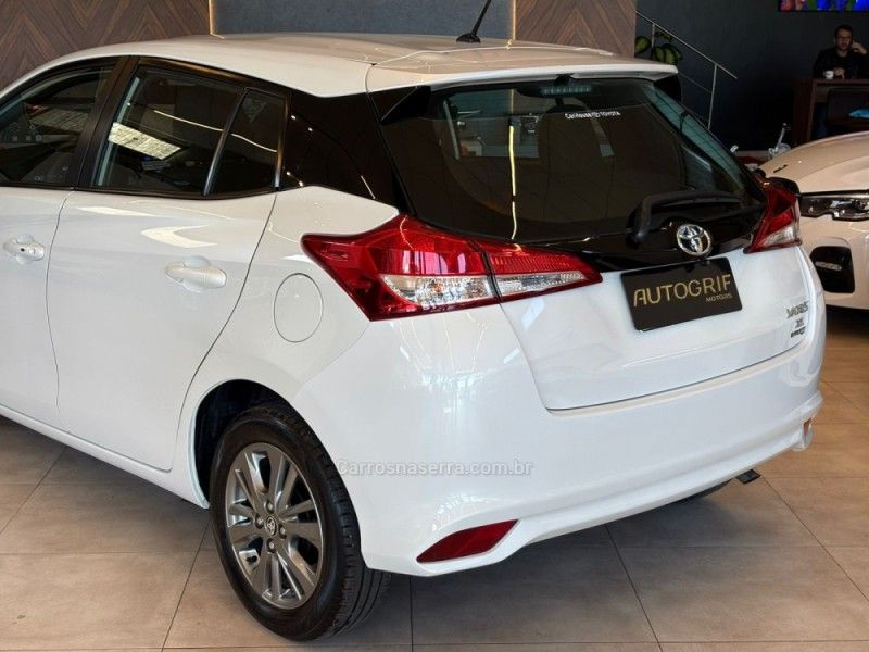 TOYOTA YARIS 1.5 XS CONNECT 16V 2020/2021 AUTOGRIF MOTORS CAMPO BOM / Carros no Vale