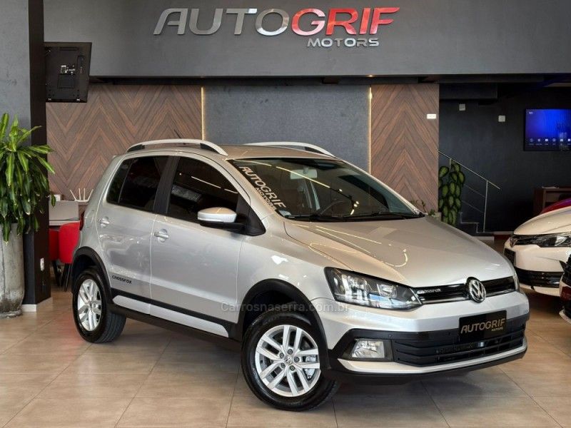 VOLKSWAGEN CROSSFOX 1.6 MSI 16V 2015/2016 AUTOGRIF MOTORS CAMPO BOM / Carros no Vale