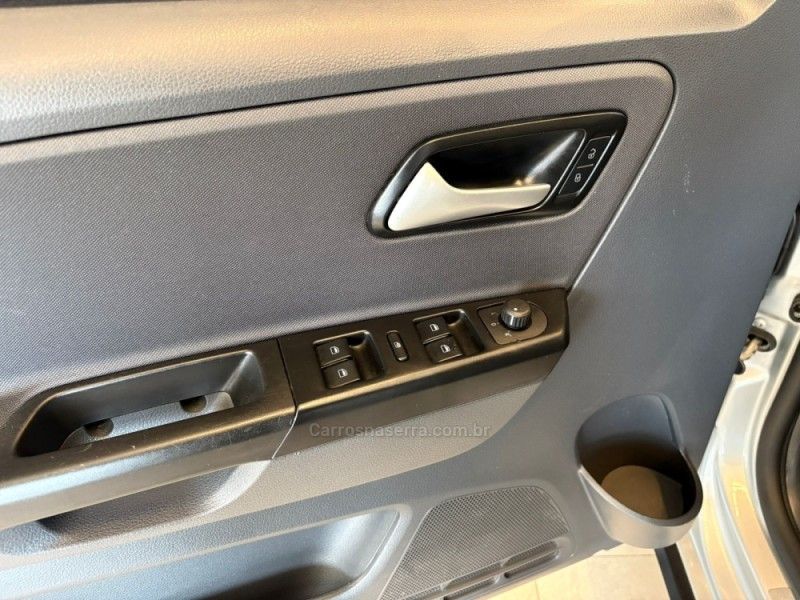 VOLKSWAGEN CROSSFOX 1.6 MSI 16V 2015/2016 AUTOGRIF MOTORS CAMPO BOM / Carros no Vale