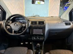 VOLKSWAGEN CROSSFOX 1.6 MSI 16V 2015/2016 AUTOGRIF MOTORS CAMPO BOM / Carros no Vale