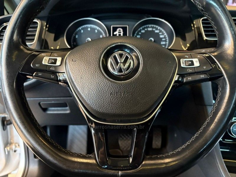 VOLKSWAGEN GOLF 1.4 TSI HIGHLINE 16V TOTAL TIPTRONIC 2015/2015 AUTOGRIF MOTORS CAMPO BOM / Carros no Vale VOLKSWAGEN GOLF 1.4 TSI HIGHLINE 16V TOTAL TIPTRONIC 2015/2015 AUTOGRIF MOTORS CAMPO BOM / Carros no Vale
