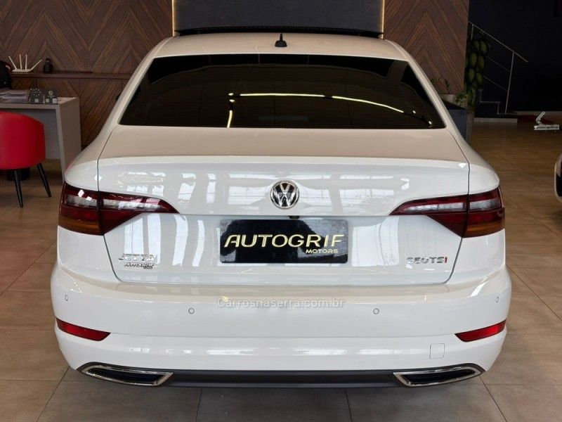 VOLKSWAGEN JETTA 1.4 R-LINE 250 16V TSI 2019/2019 AUTOGRIF MOTORS CAMPO BOM / Carros no Vale
