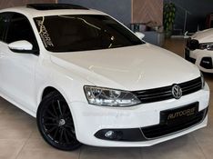 VOLKSWAGEN JETTA 2.0 TSI HIGHLINE 211CV TIPTRONIC 2014/2014 AUTOGRIF MOTORS CAMPO BOM / Carros no Vale