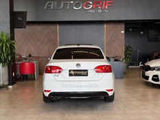 VOLKSWAGEN JETTA 2.0 TSI HIGHLINE 211CV TIPTRONIC 2014/2014 AUTOGRIF MOTORS CAMPO BOM / Carros no Vale