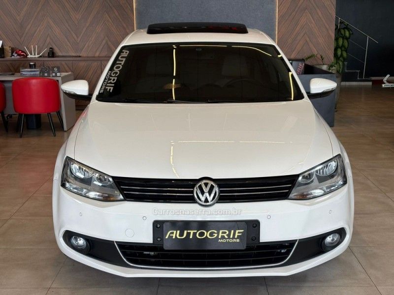 VOLKSWAGEN JETTA 2.0 TSI HIGHLINE 211CV TIPTRONIC 2014/2014 AUTOGRIF MOTORS CAMPO BOM / Carros no Vale