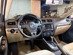 VOLKSWAGEN JETTA 2.0 TSI HIGHLINE 211CV TIPTRONIC 2014/2014 AUTOGRIF MOTORS CAMPO BOM / Carros no Vale