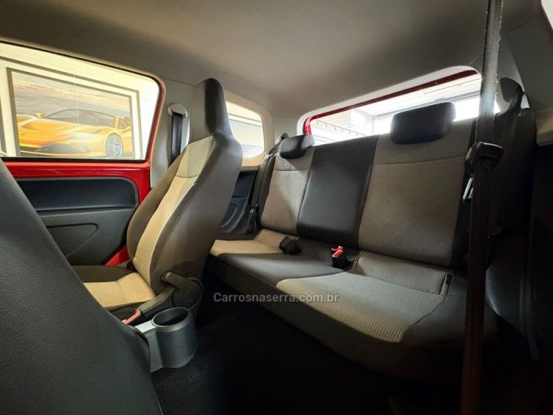 VOLKSWAGEN UP 1.0 MPI TAKE UP 12V 2015/2015 AUTOGRIF MOTORS CAMPO BOM / Carros no Vale