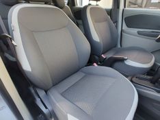 CHEVROLET SPIN LT 1.8 8V Econo 2013/2013 RENNER AUTOMÓVEIS LAJEADO / Carros no Vale