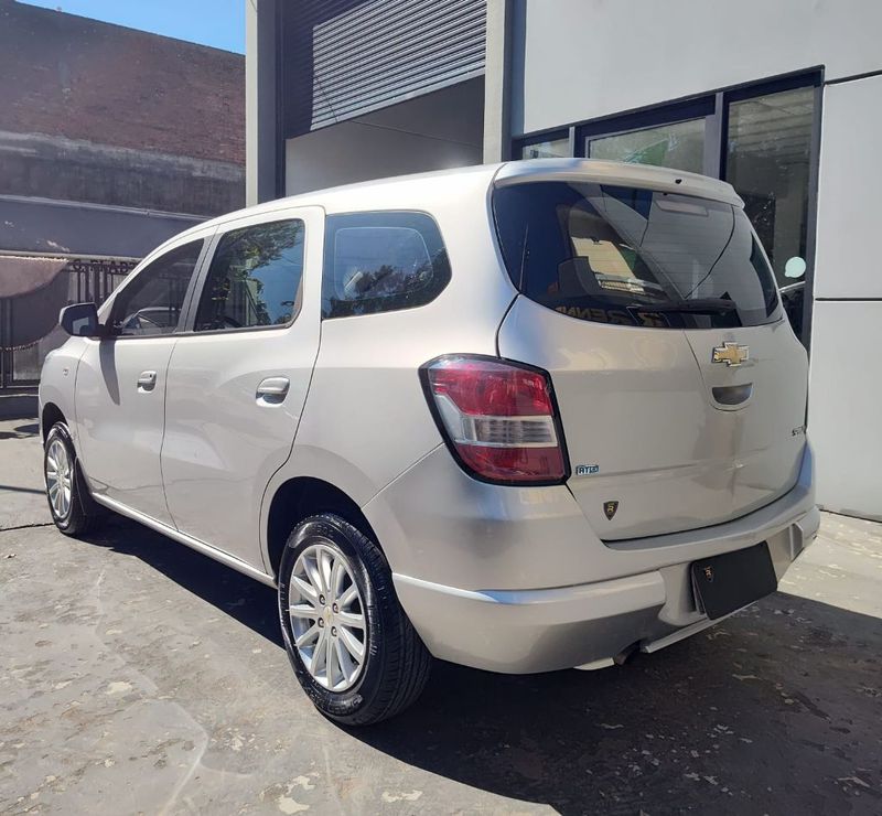 CHEVROLET SPIN LT 1.8 8V Econo 2013/2013 RENNER AUTOMÓVEIS LAJEADO / Carros no Vale