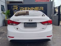 Hyundai Elantra GLS 2.0 16V 2014/2015 RENNER AUTOMÓVEIS LAJEADO / Carros no Vale