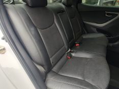 Hyundai Elantra GLS 2.0 16V 2014/2015 RENNER AUTOMÓVEIS LAJEADO / Carros no Vale