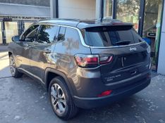 Jeep COMPASS LONG TD 350 2.0 4×4 2022/2022 RENNER AUTOMÓVEIS LAJEADO / Carros no Vale