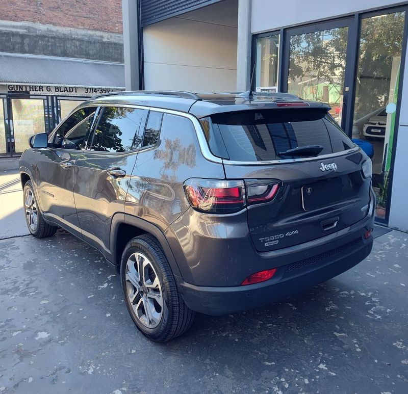 Jeep COMPASS LONG TD 350 2.0 4×4 2022/2022 RENNER AUTOMÓVEIS LAJEADO / Carros no Vale