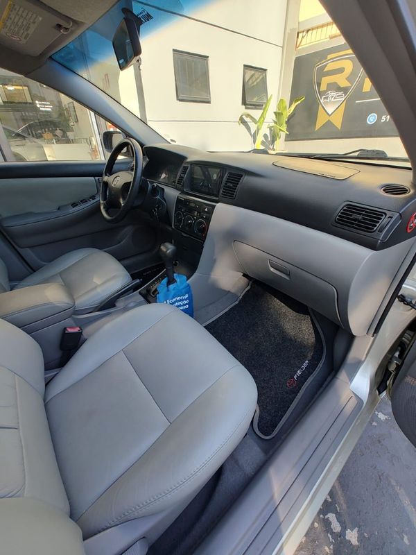 Toyota Corolla Fielder SW 1.8/ XEi 2006/2006 RENNER AUTOMÓVEIS LAJEADO / Carros no Vale