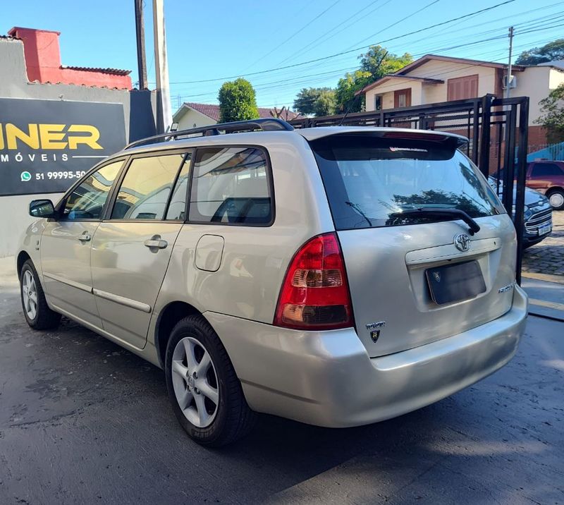 Toyota Corolla Fielder SW 1.8/ XEi 2006/2006 RENNER AUTOMÓVEIS LAJEADO / Carros no Vale