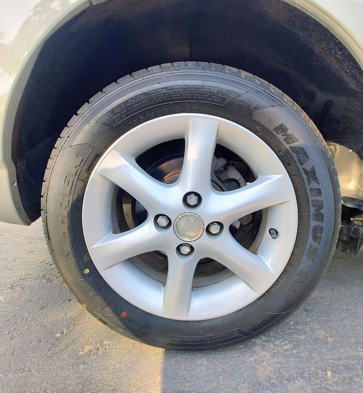 Toyota Corolla Fielder SW 1.8/ XEi 2006/2006 RENNER AUTOMÓVEIS LAJEADO / Carros no Vale