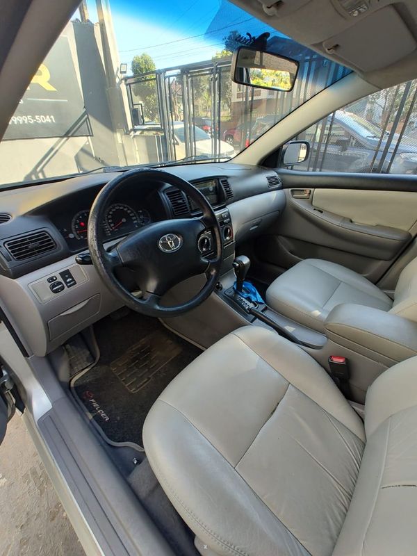 Toyota Corolla Fielder SW 1.8/ XEi 2006/2006 RENNER AUTOMÓVEIS LAJEADO / Carros no Vale