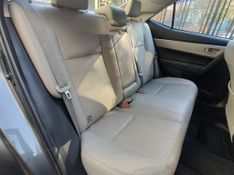 Toyota Corolla XEi 2.0 16V 2014/2015 RENNER AUTOMÓVEIS LAJEADO / Carros no Vale