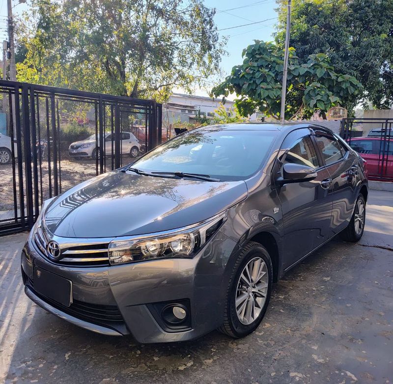 Toyota Corolla XEi 2.0 16V 2014/2015 RENNER AUTOMÓVEIS LAJEADO / Carros no Vale