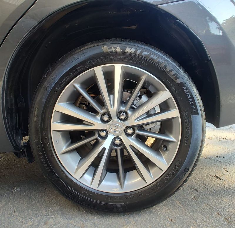 Toyota Corolla XEi 2.0 16V 2014/2015 RENNER AUTOMÓVEIS LAJEADO / Carros no Vale