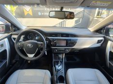 Toyota Corolla XEi 2.0 16V 2014/2015 RENNER AUTOMÓVEIS LAJEADO / Carros no Vale