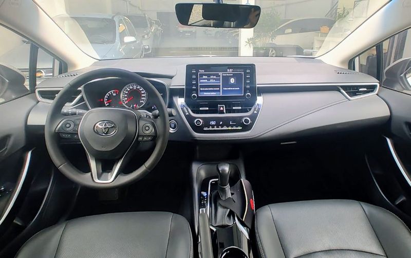 Toyota Corolla XEi 2.0 16V 2019/2020 RENNER AUTOMÓVEIS LAJEADO / Carros no Vale