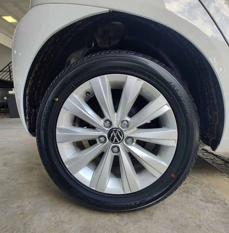 VOLKSWAGEN Fox 1.0 Mi Total 8V 2012/2013 RENNER AUTOMÓVEIS LAJEADO / Carros no Vale