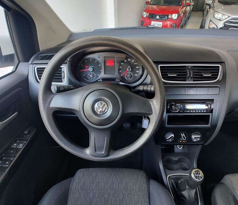 VOLKSWAGEN Fox 1.0 Mi Total 8V 2012/2013 RENNER AUTOMÓVEIS LAJEADO / Carros no Vale