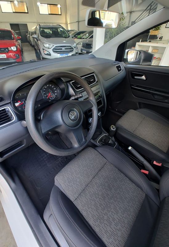 VOLKSWAGEN Fox 1.0 Mi Total 8V 2012/2013 RENNER AUTOMÓVEIS LAJEADO / Carros no Vale