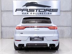 PORSCHE CAYENNE 3.0 V6 E-HYBRID COUPÉ PLATINUM EDITION AWD TIPTRONIC S 2022/2023 PASTORE CAR COLLECTION BENTO GONÇALVES / Carros no Vale