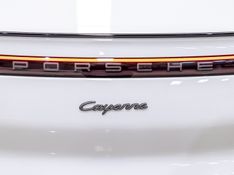 PORSCHE CAYENNE 3.0 V6 E-HYBRID COUPÉ PLATINUM EDITION AWD TIPTRONIC S 2022/2023 PASTORE CAR COLLECTION BENTO GONÇALVES / Carros no Vale